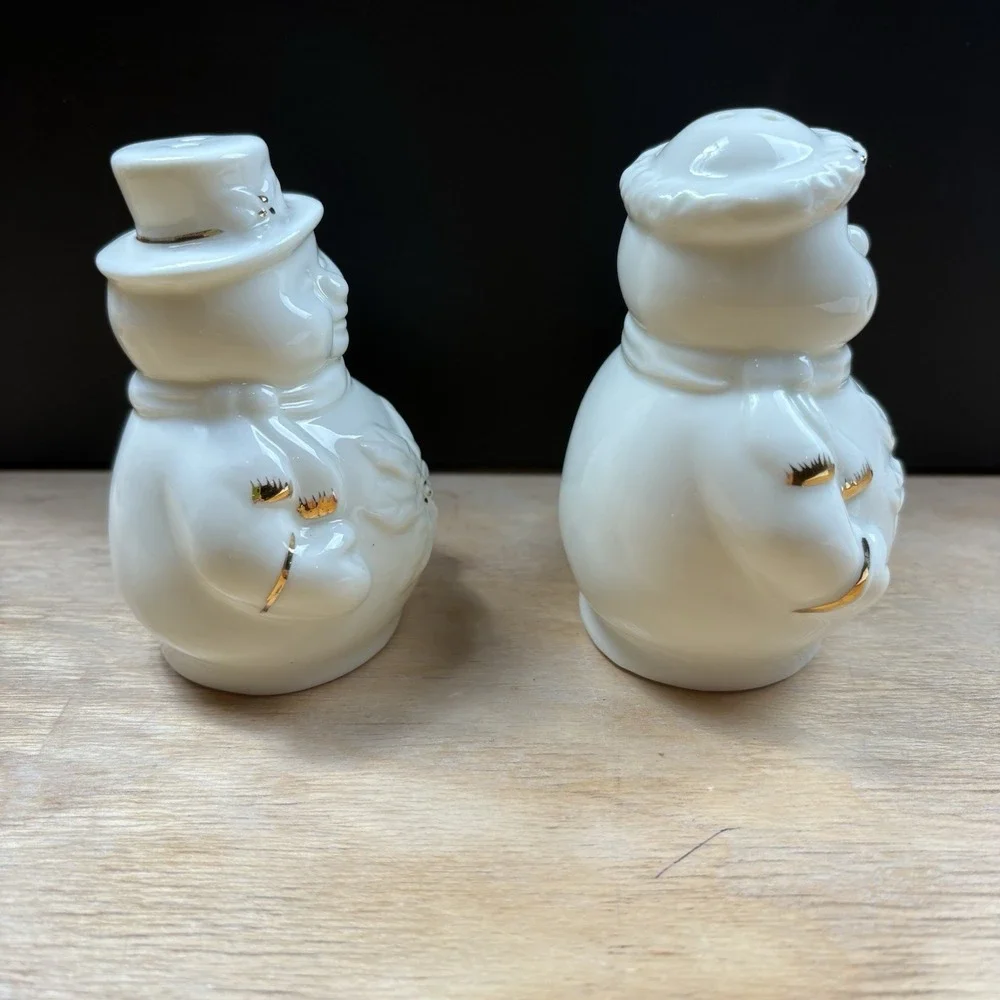 Vintage Formalities by Baum Bros Ivory Snowmen Salt & Pepper Shakers Poinsettia